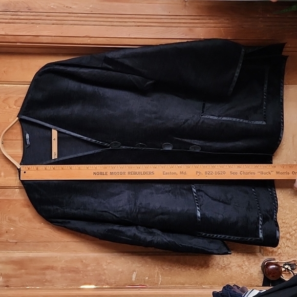 Annikki Karvinen handmade in Finland viscose elegant OS jacket oval buttons NWOT - Picture 3 of 8